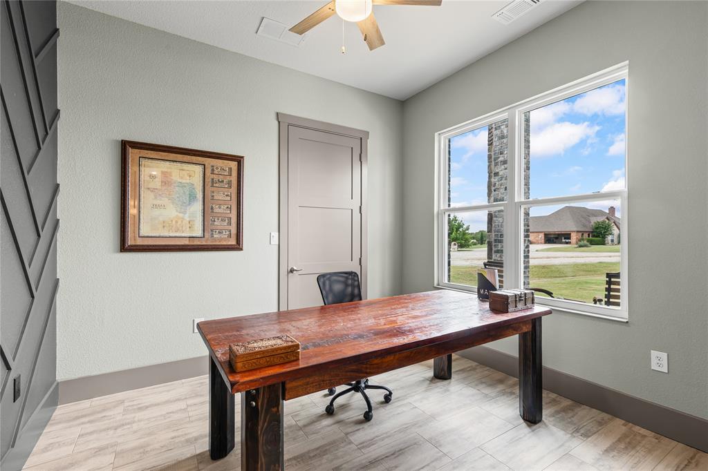 5705 Autumn Trail Property Photo 9