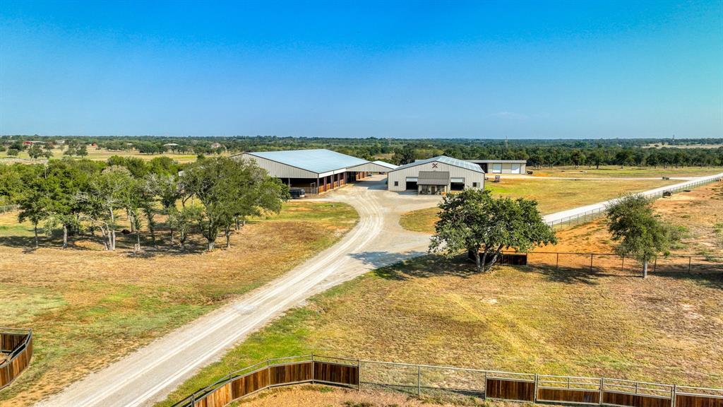 501 Grimes Road Property Photo 6