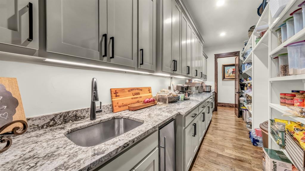 501 Grimes Road Property Photo 35