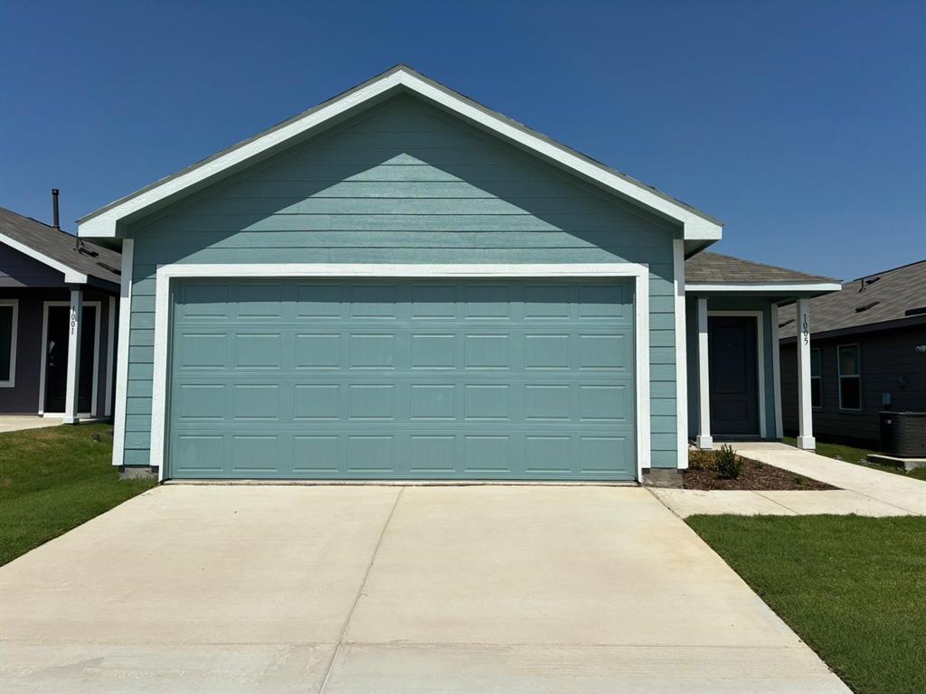 1005 Raintree Road Property Photo 1