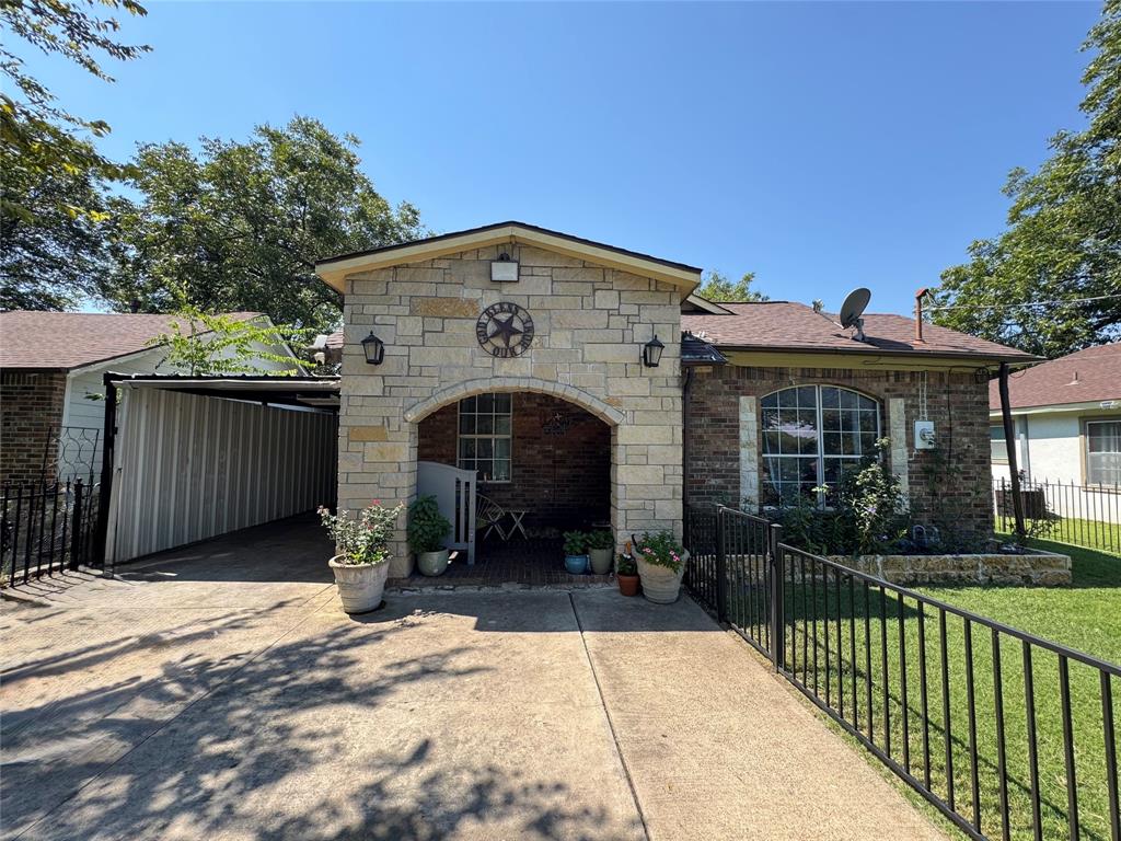 407 S Garrett Avenue Property Photo 1