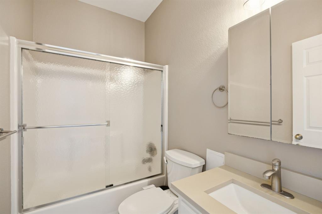 9530 County Road 581 Property Photo 17
