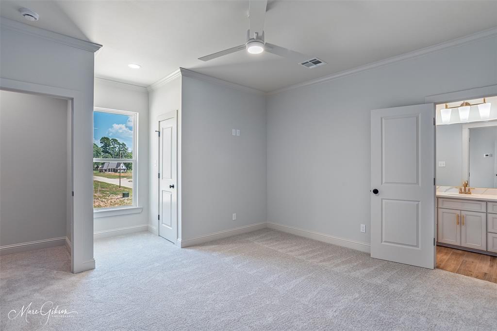 807 Walstonburg Property Photo 27