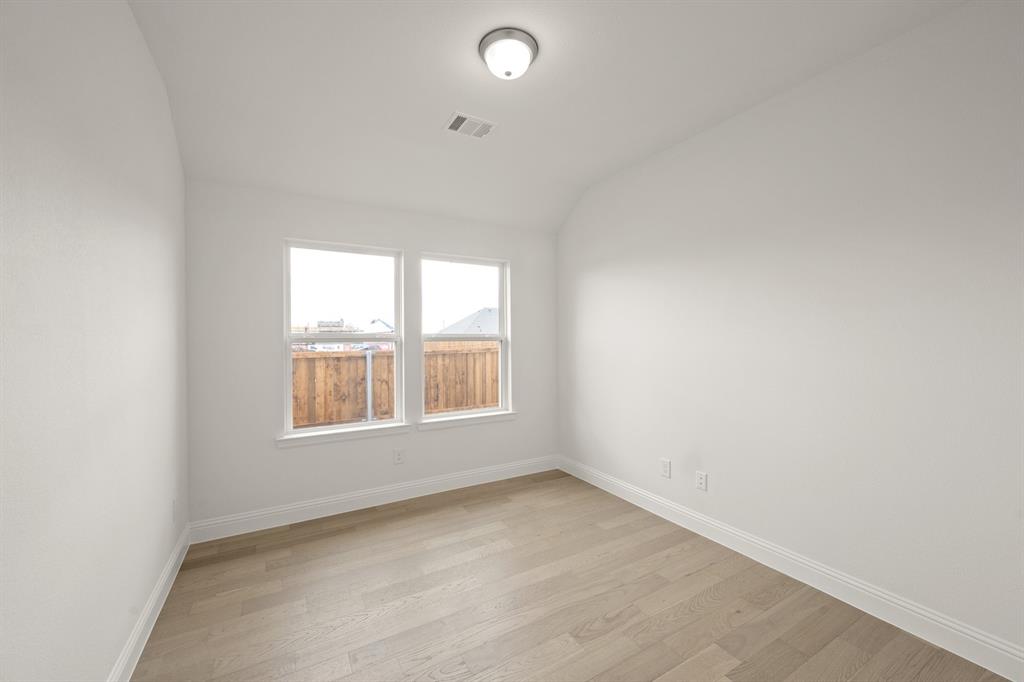 1023 Wheatland Property Photo 13