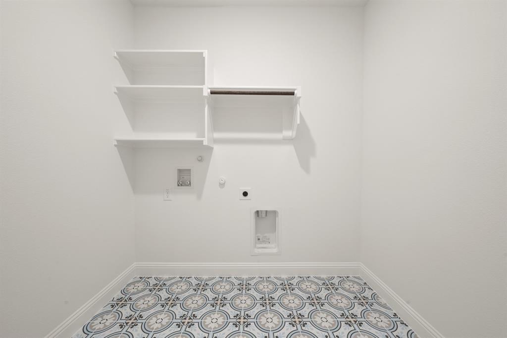 1023 Wheatland Property Photo 17