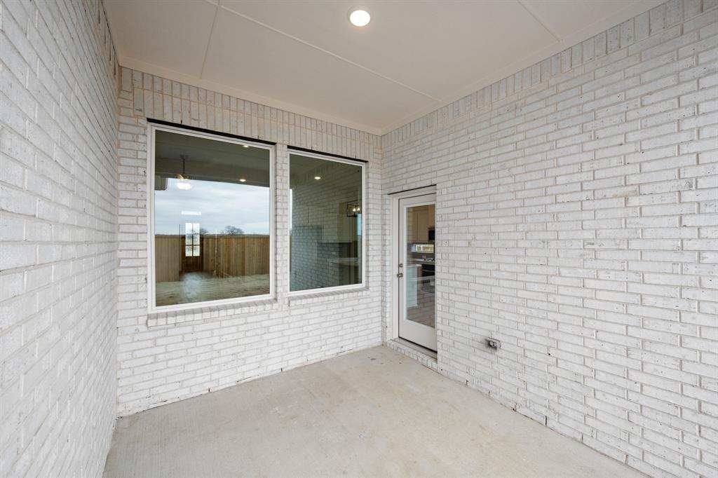 1023 Wheatland Property Photo 18