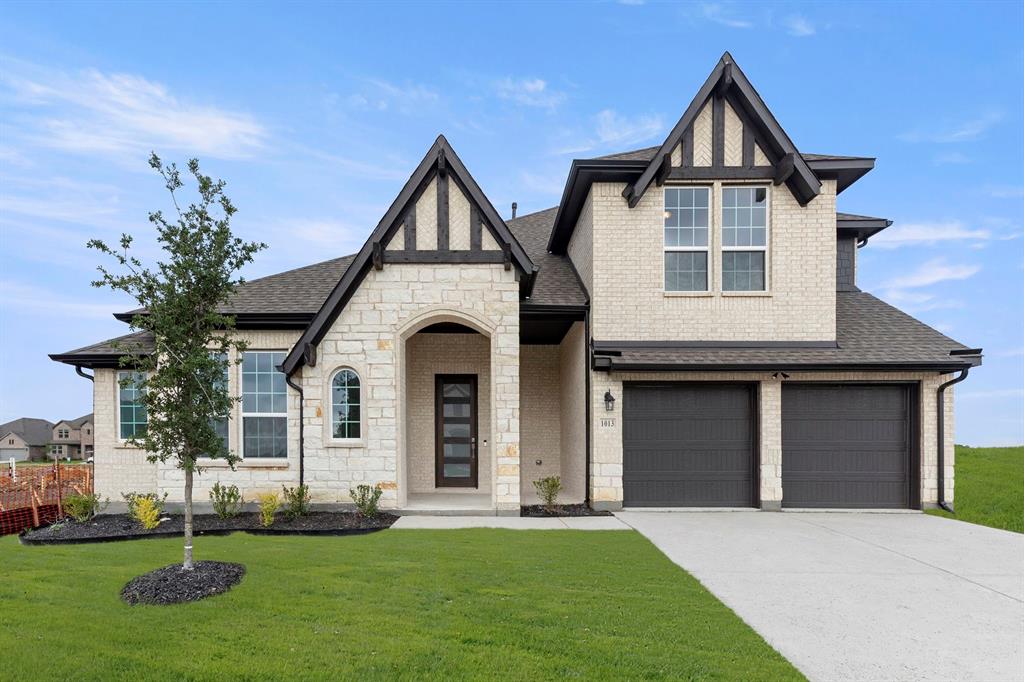 1013 Butterfly Property Photo 1