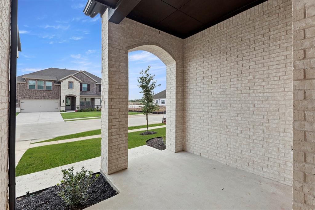 1013 Butterfly Property Photo 3