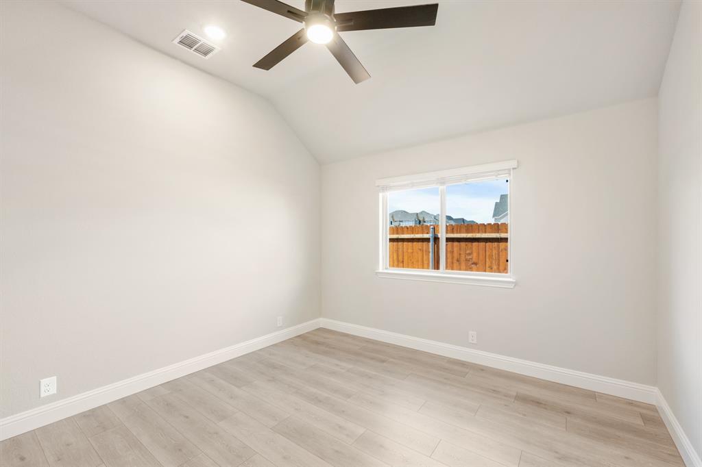 130 Kingfisher Lane Property Photo 11