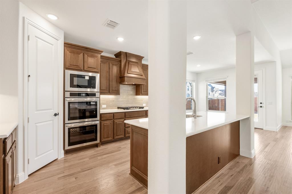 1001 Sedona Trail Property Photo 11
