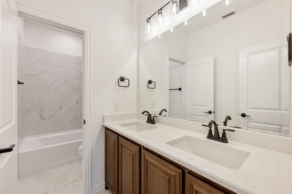 1001 Sedona Trail Property Photo 33
