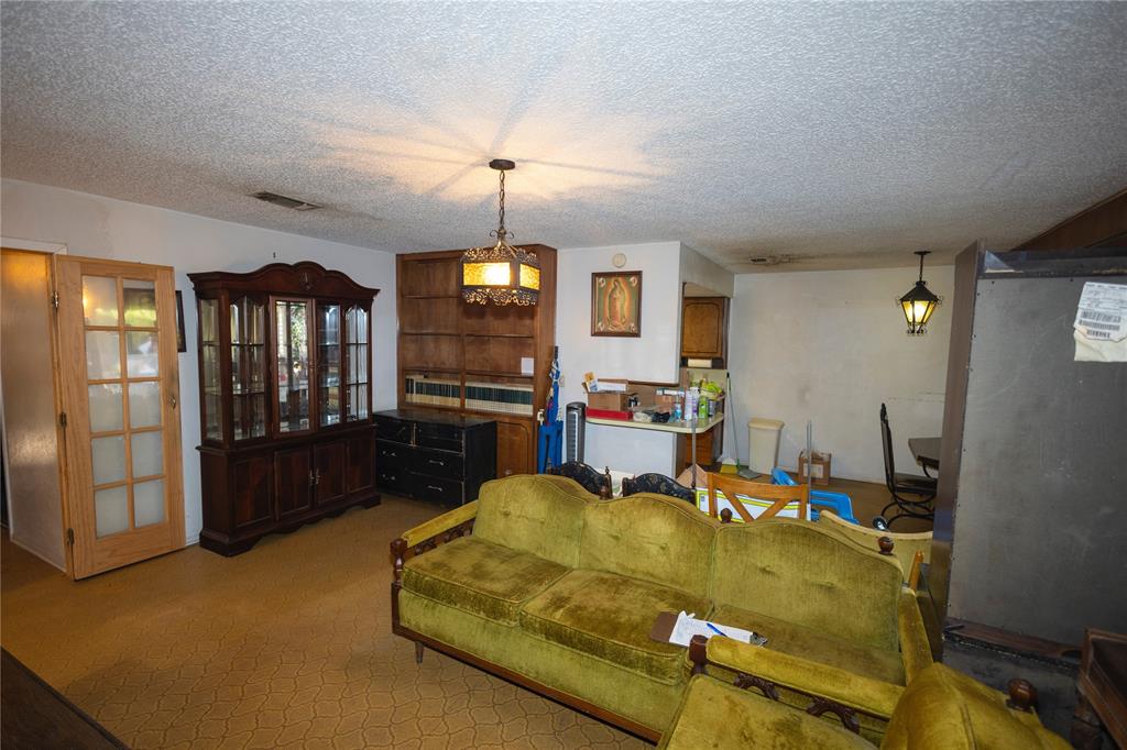 809 Lomo Street Property Photo 12