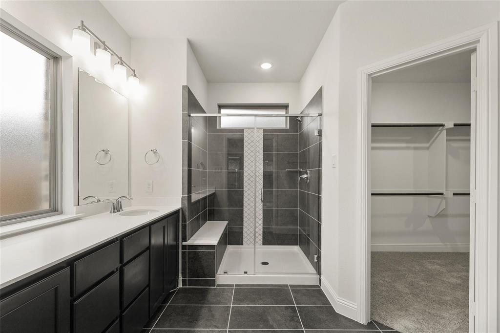 1704 Meadow Crest Drive Property Photo 12