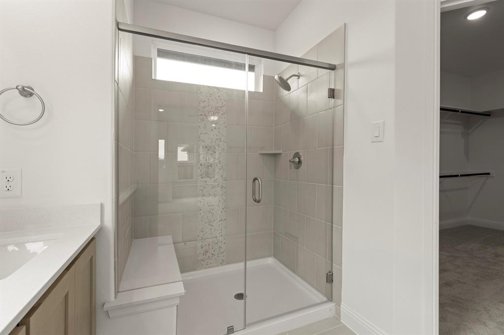 1704 Meadow Crest Drive Property Photo 15