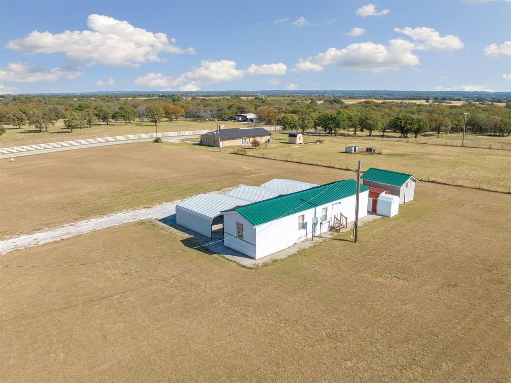 127 Pleasant View Drive Property Photo 3