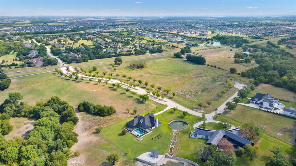 2031 Pebble Creek Property Photo 3