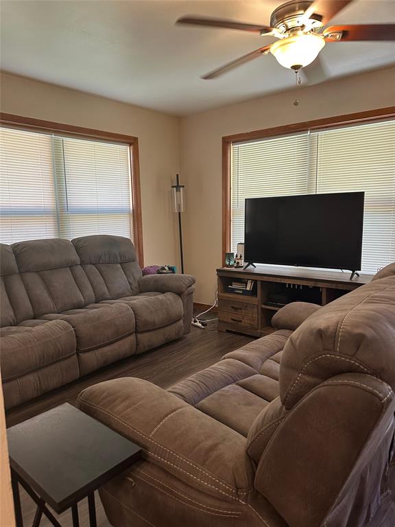 921 & 923 S Rusk Street Property Photo 15