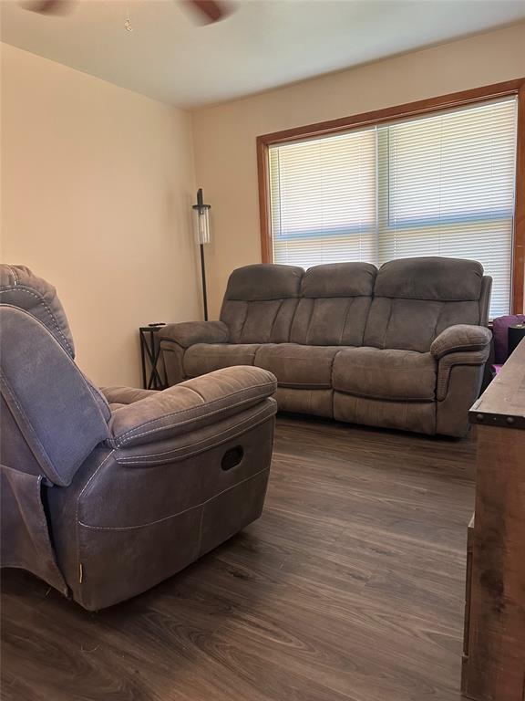 921 & 923 S Rusk Street Property Photo 16