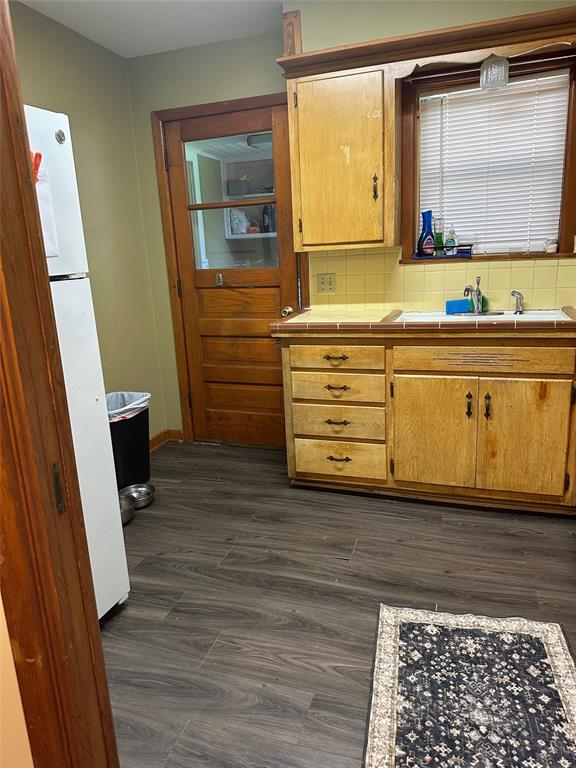 921 & 923 S Rusk Street Property Photo 18