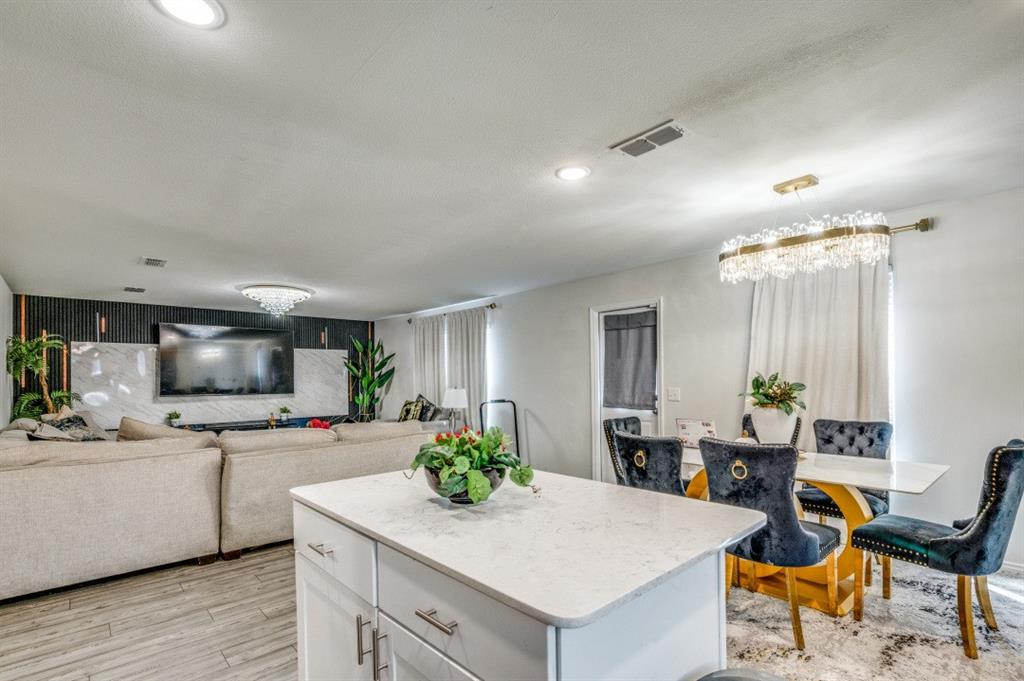 4613 Benham Drive Property Photo 5