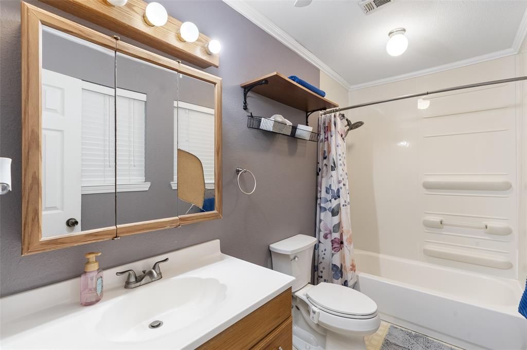 304 E Thomas Street Property Photo 16