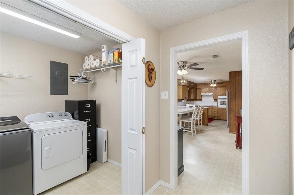 304 E Thomas Street Property Photo 20