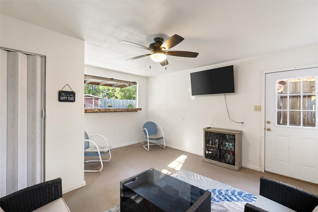 304 E Thomas Street Property Photo 26