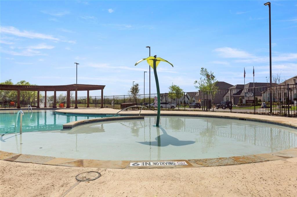 2212 Aspen Chase Property Photo 4