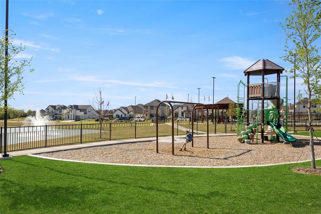 2212 Aspen Chase Property Photo 5