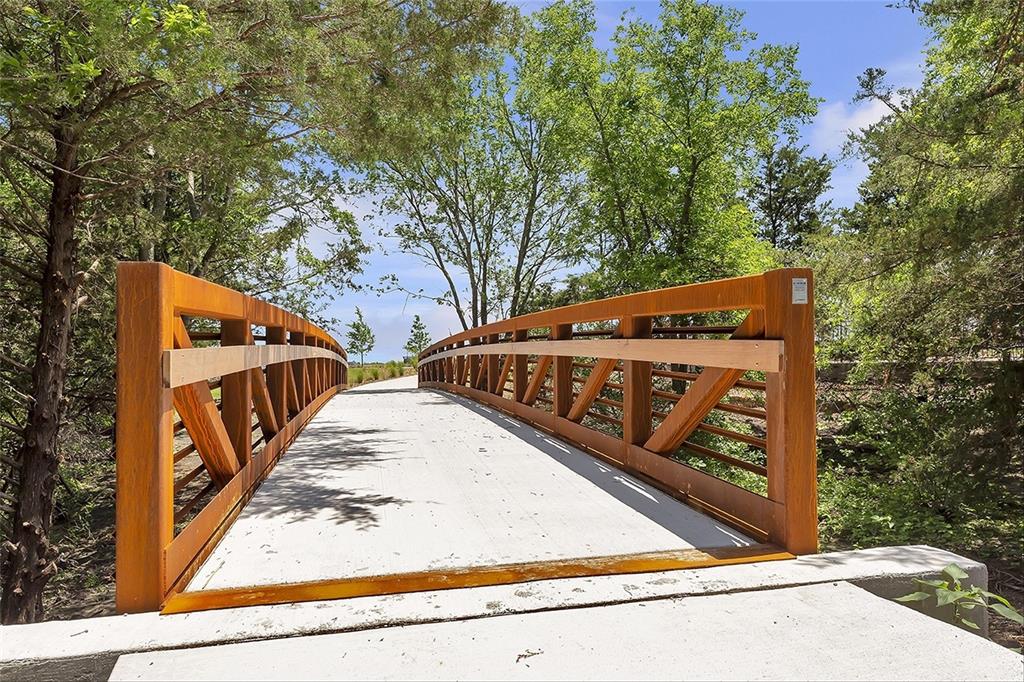 228 Golden Run Drive Property Photo 11