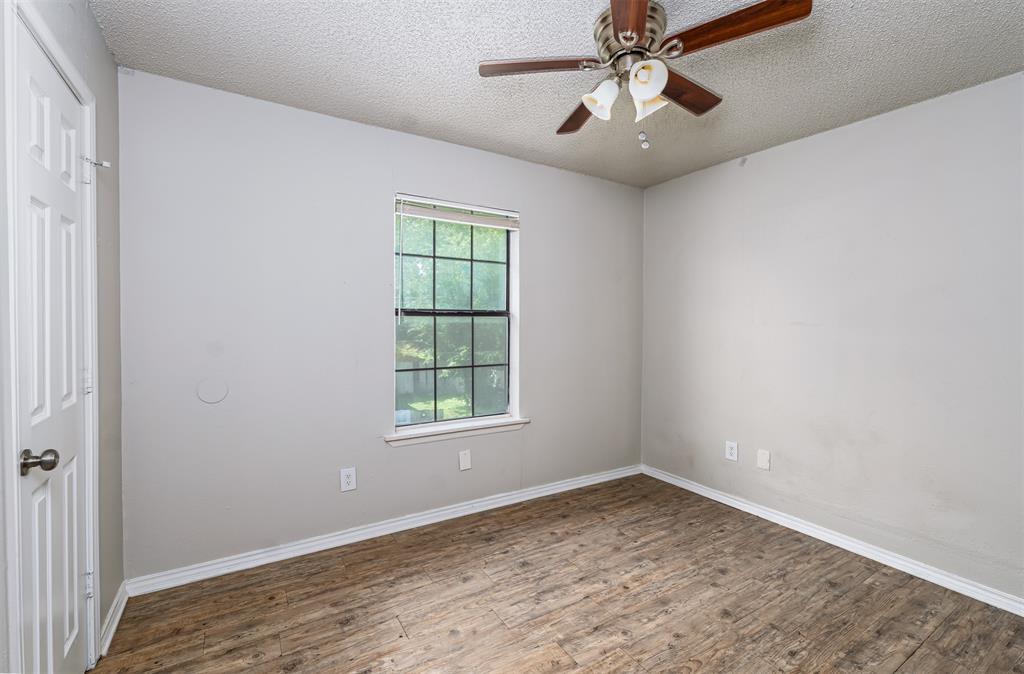 4917 Miller Avenue Property Photo 6