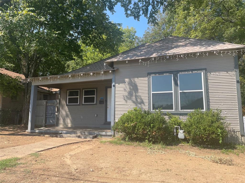 233 10th Street Property Photo 2