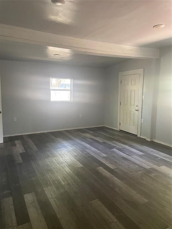 233 10th Street Property Photo 5