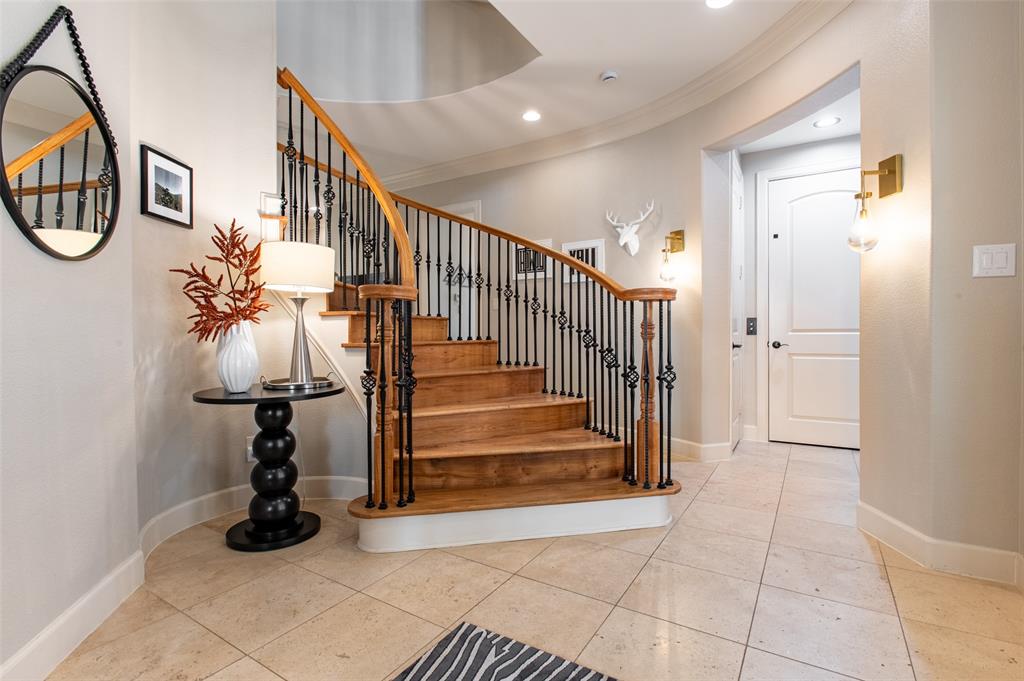 3310 Hall Court Property Photo 4