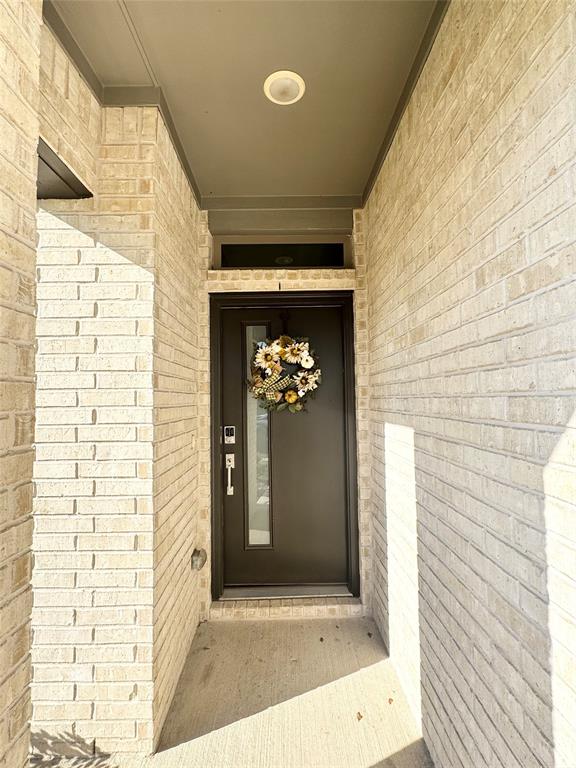 465 Chase Creek Property Photo 3