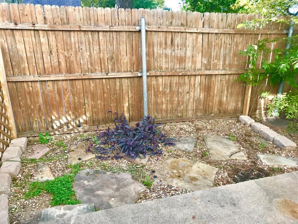 210 Austin Street Property Photo 9