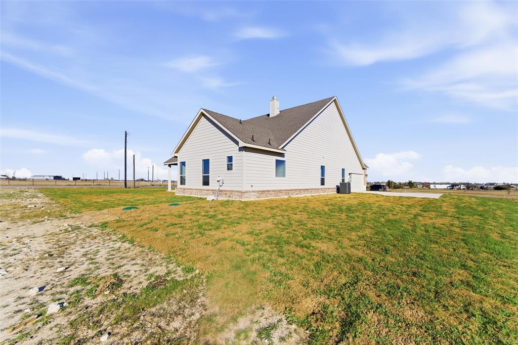 1030 County Road 200 Property Photo 6