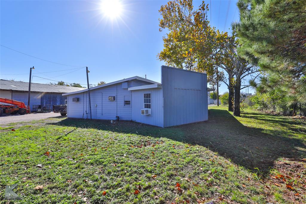 133 A S Treadaway Boulevard Property Photo 6