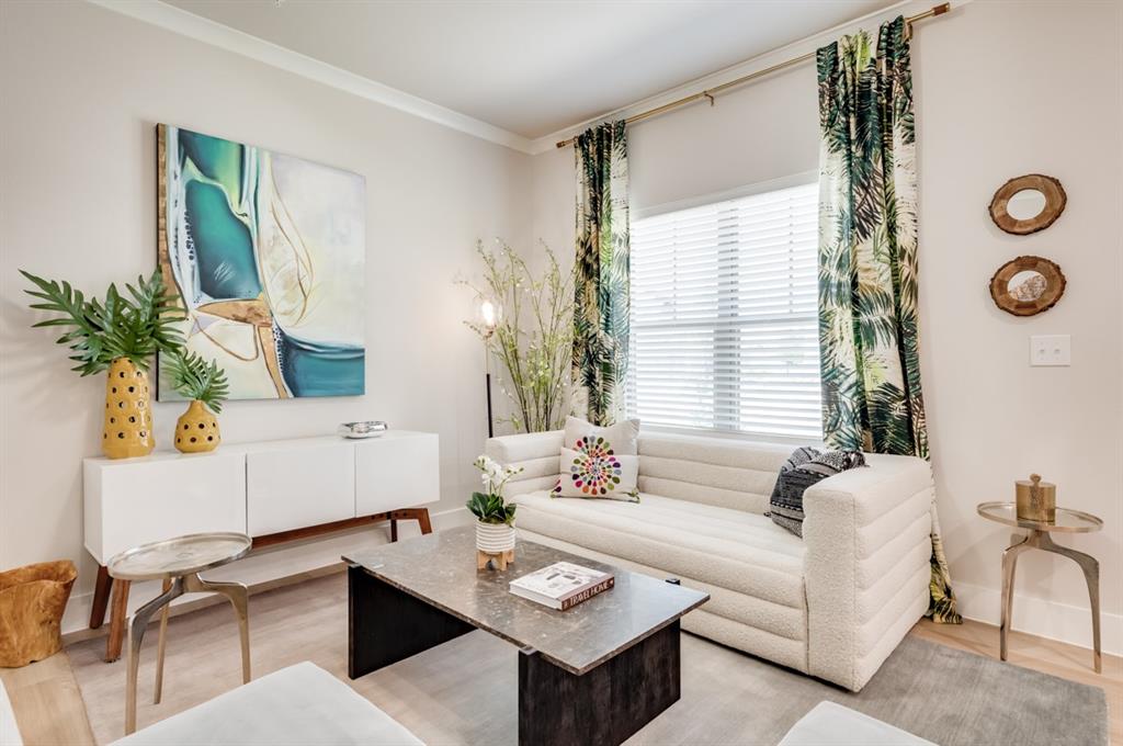 8412 Urban Property Photo 7