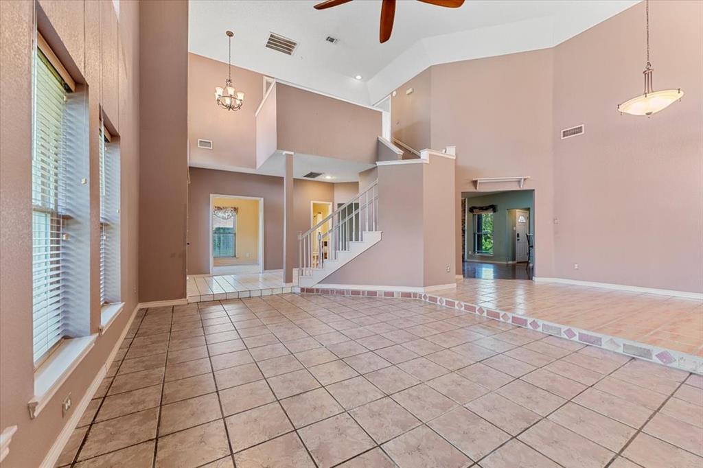 6752 Macintosh Drive Property Photo 13