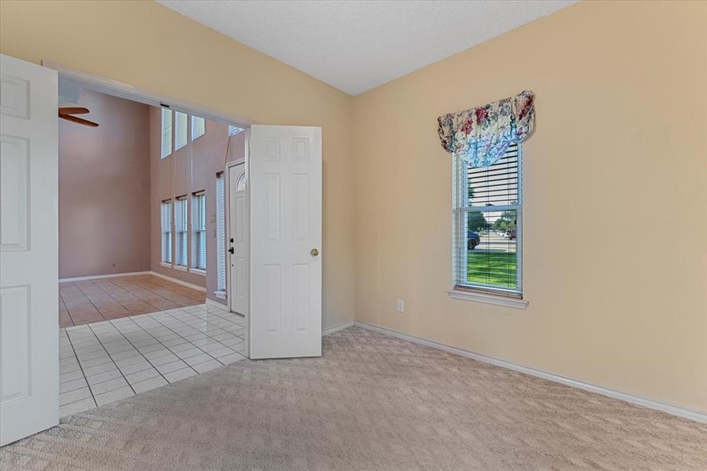 6752 Macintosh Drive Property Photo 27