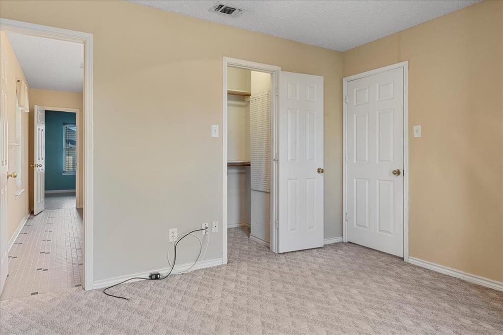 6752 Macintosh Drive Property Photo 31