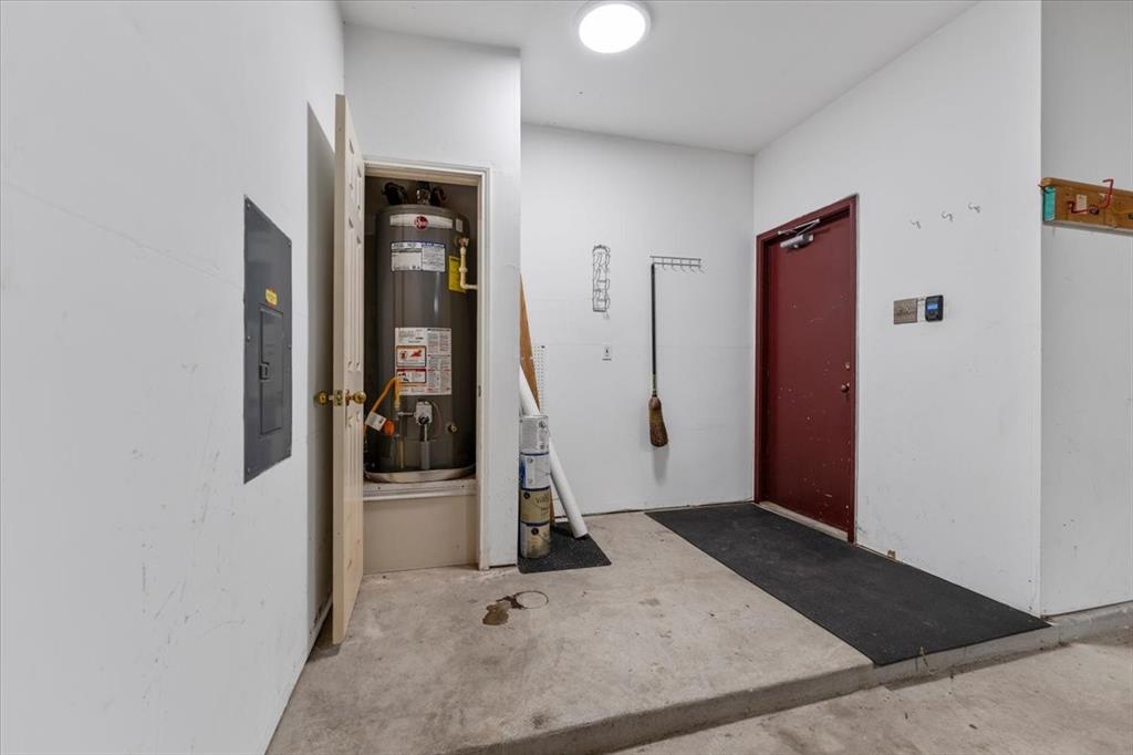 6752 Macintosh Drive Property Photo 35