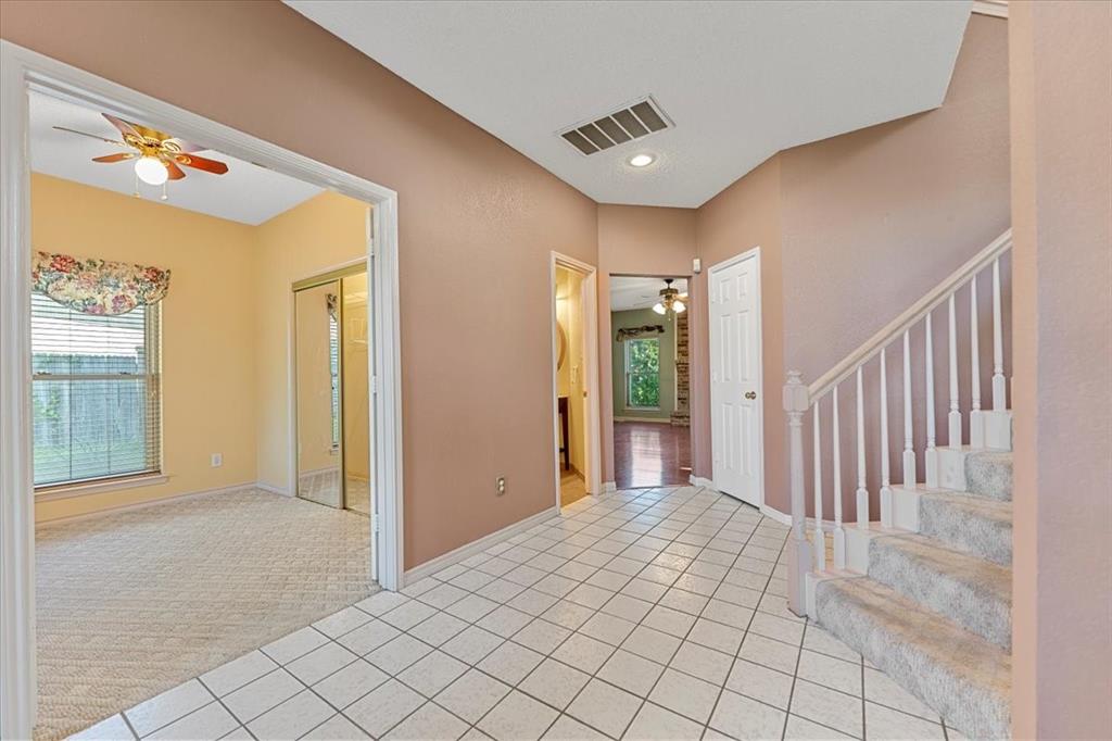 6752 Macintosh Drive Property Photo 38