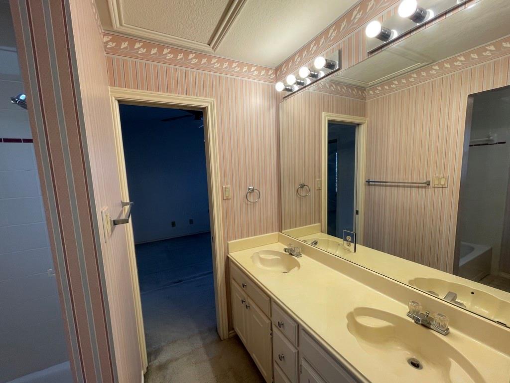 602 San Clemente Drive Property Photo 22