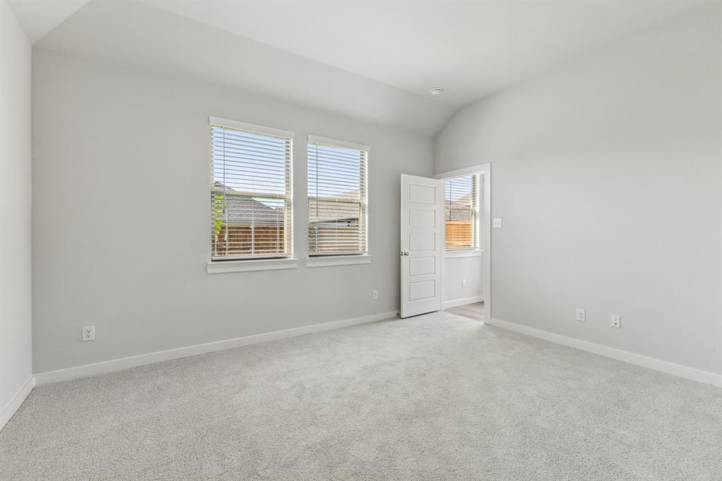 901 Landon Way Property Photo 12