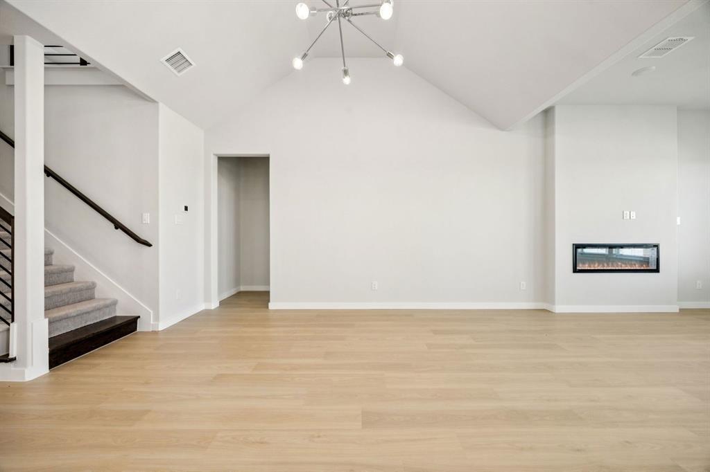 10501 Landry Bluff Lane Property Photo 10