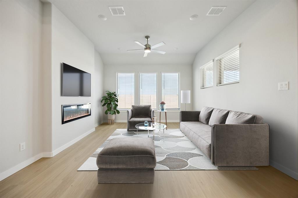 10501 Landry Bluff Lane Property Photo 12