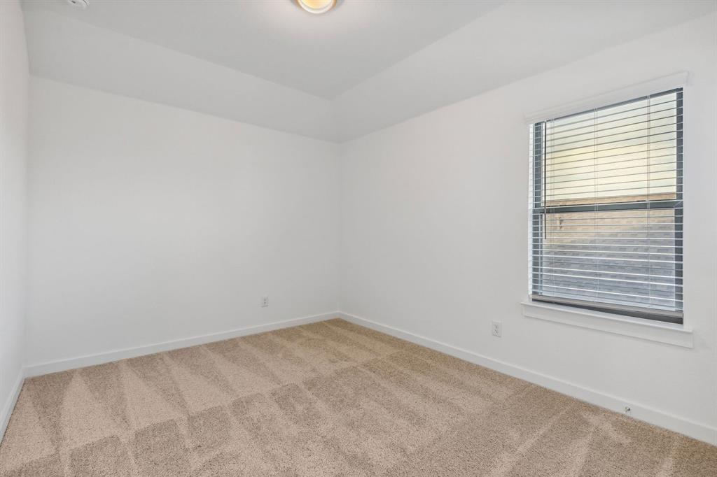 907 Landon Way Property Photo 25