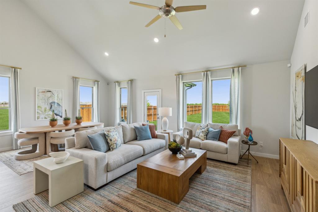 1109 Sunward Road Property Photo 11